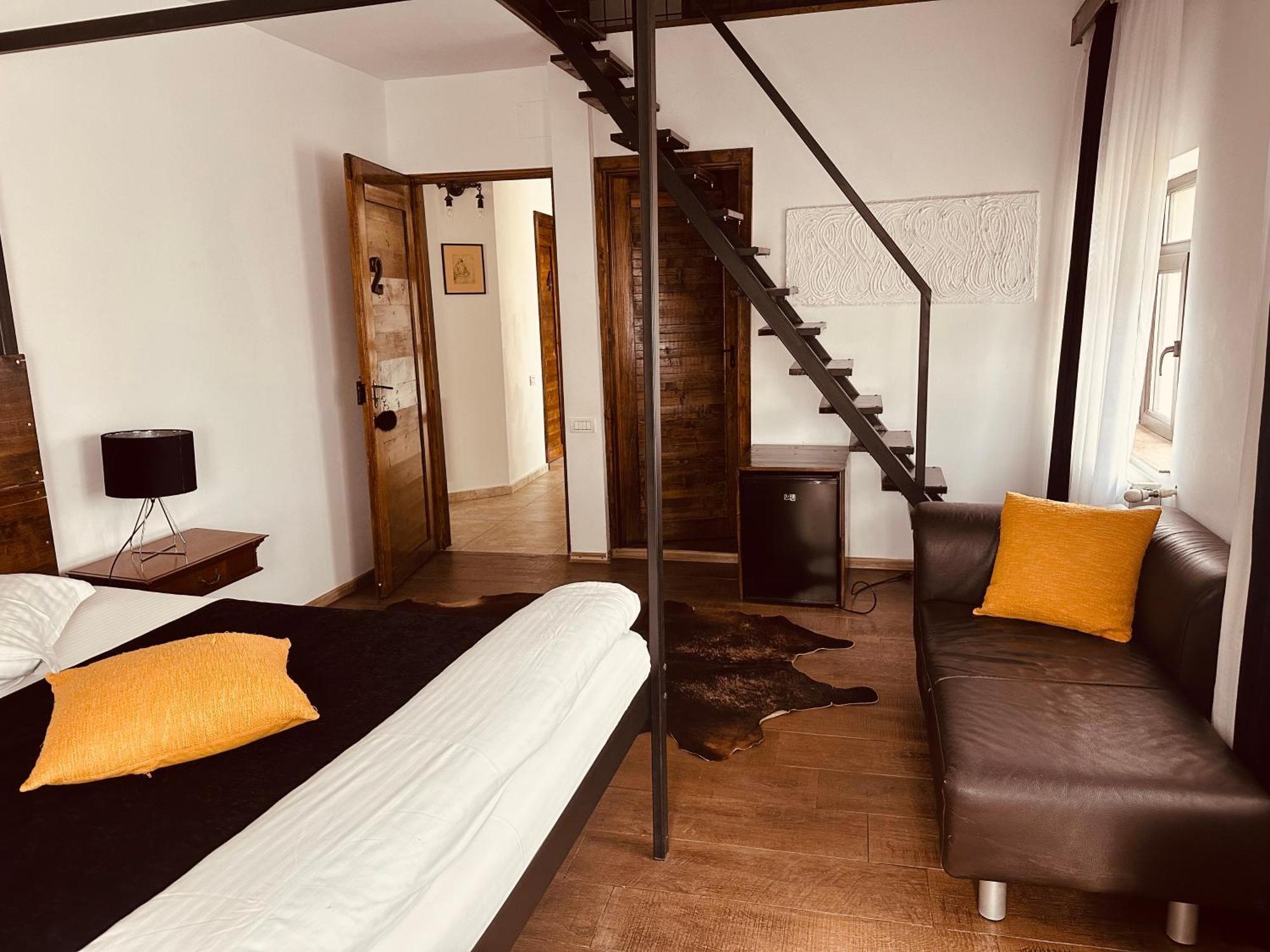 Casa Pisica Noastra Hotel Бреаза Екстериор снимка