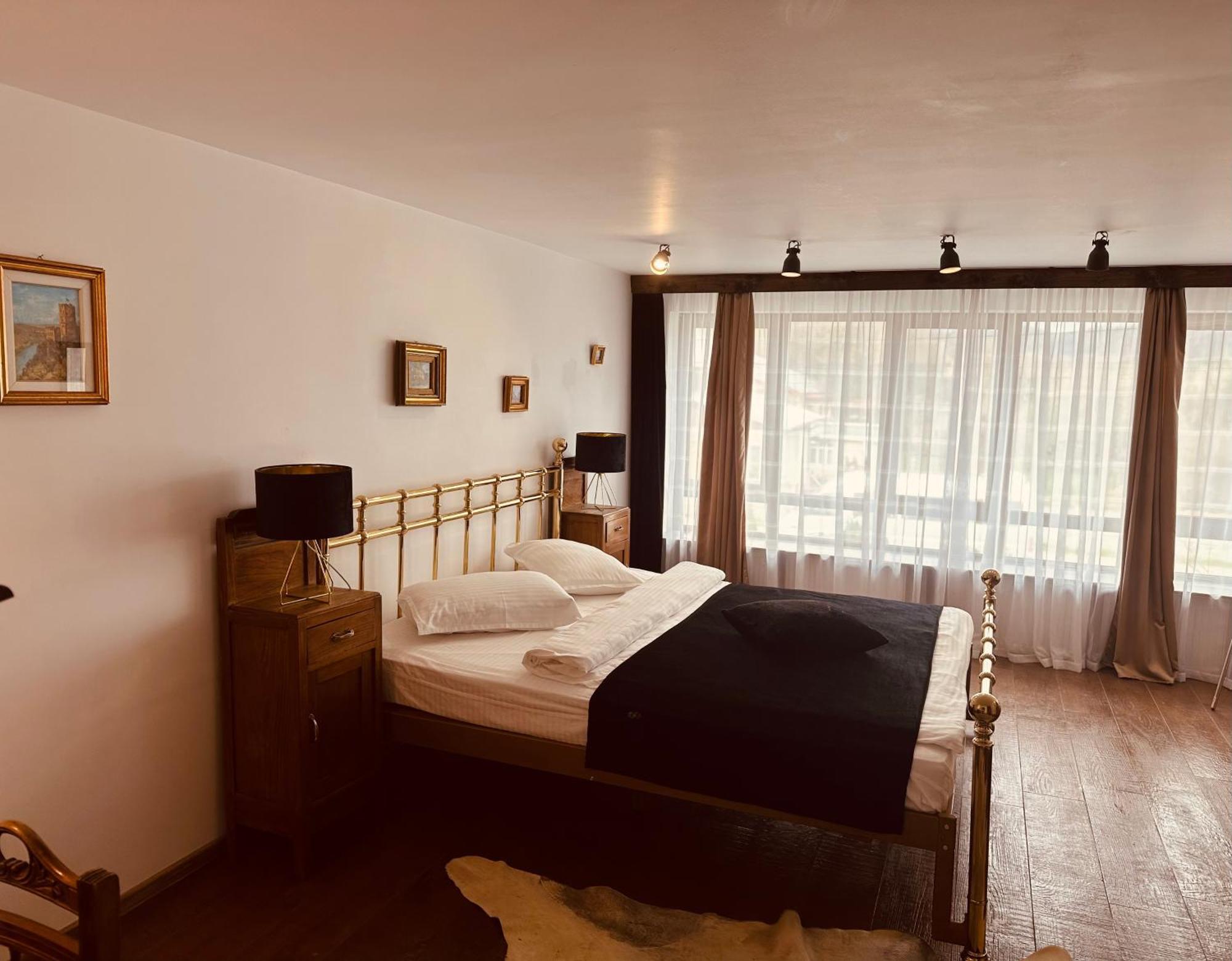 Casa Pisica Noastra Hotel Бреаза Екстериор снимка